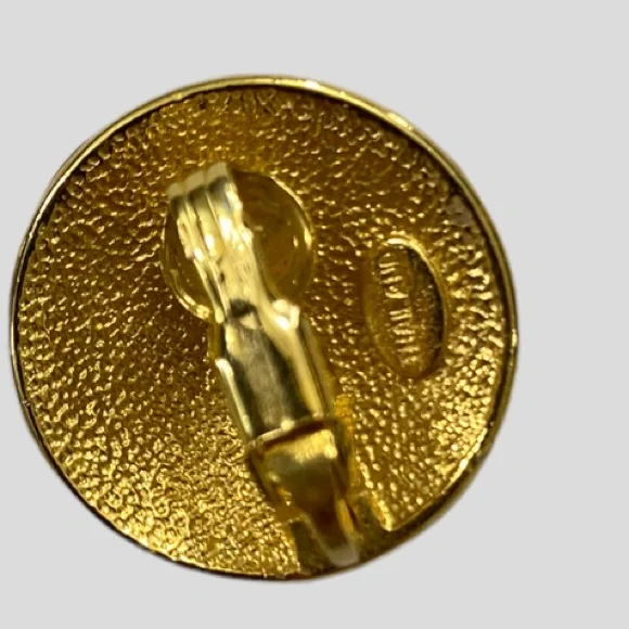 Vintage Gold Cream Pink + Green Enamel Fish Clip on Earrings - Picture 3 of 6